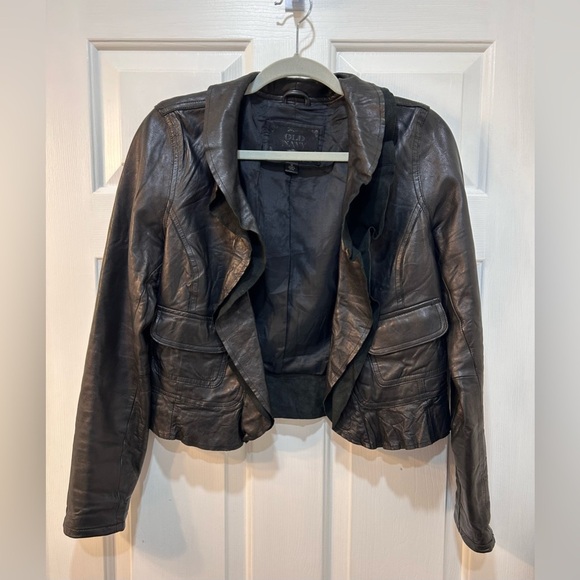 VINTAGE Old Navy Soft Leather Jacket Size M Ruffle Cropped 2000s Y2K Punk Biker - Picture 1 of 10